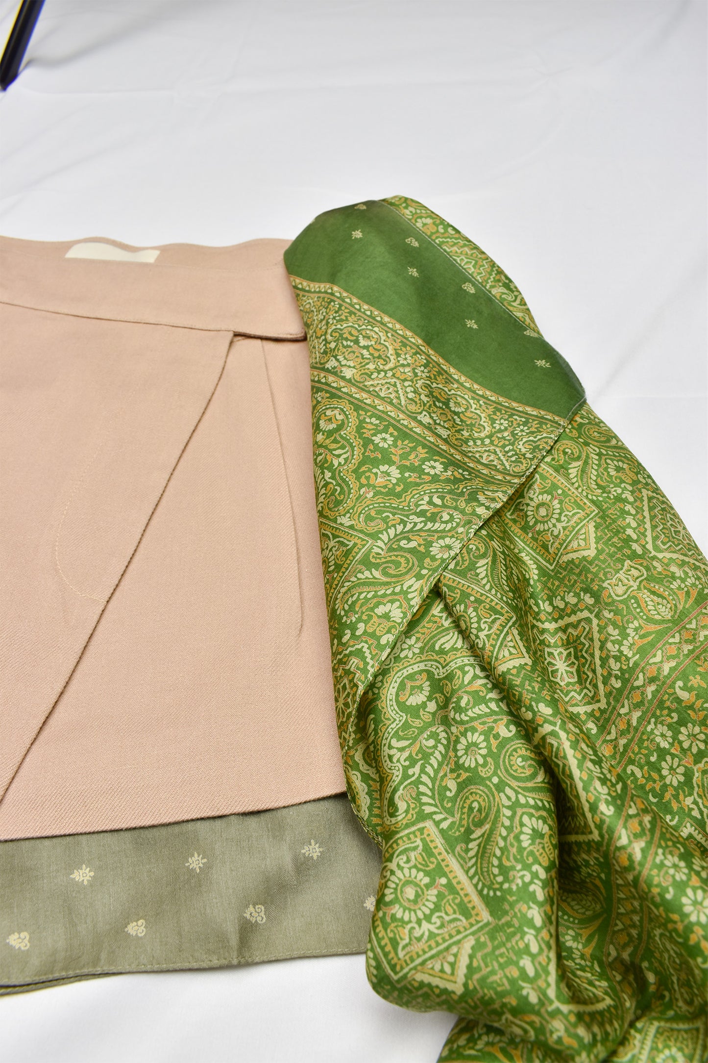 WITH GREEN OMBRE SILK SAREE  (S)